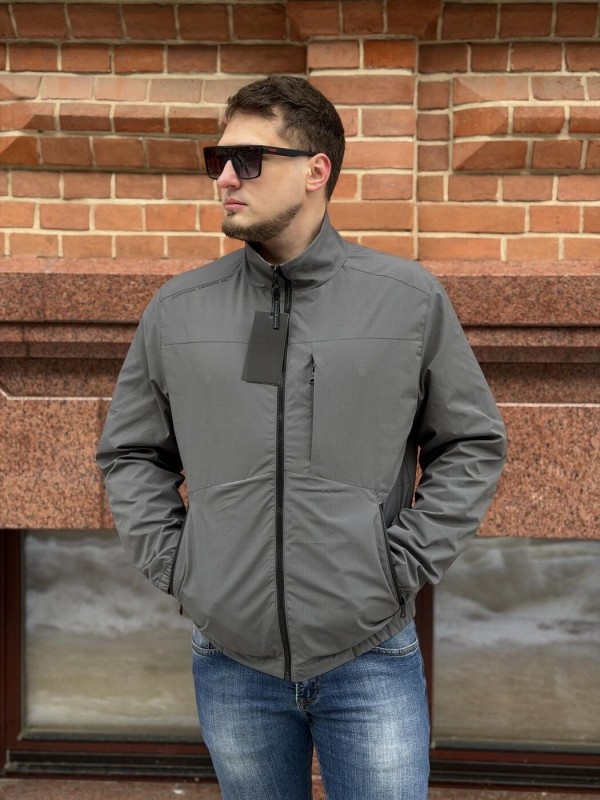 Чоловіча демісезонна куртка з коміром-стійкою windbreaker  -  Зображення 3
