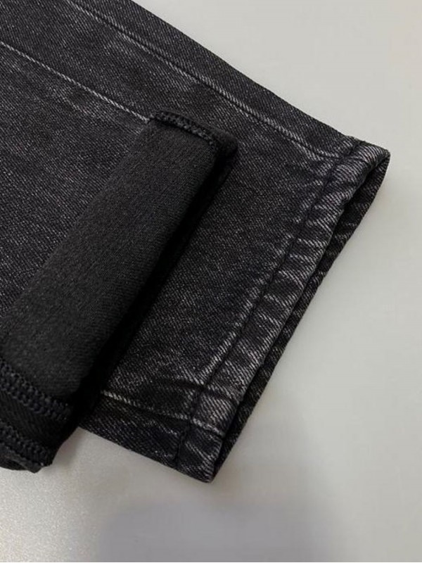 Черные базовые джинсы mom fit glisten  - Изображение 8