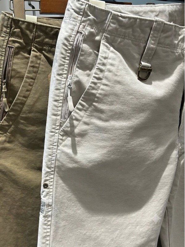 Чоловічі штани з декоративною фактурою та кишенями wide straight fit  -  Зображення 3