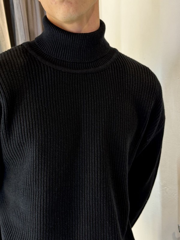 Чоловічий теплий в'язаний оверсайз гольф soft touch knitted  -  Зображення 8