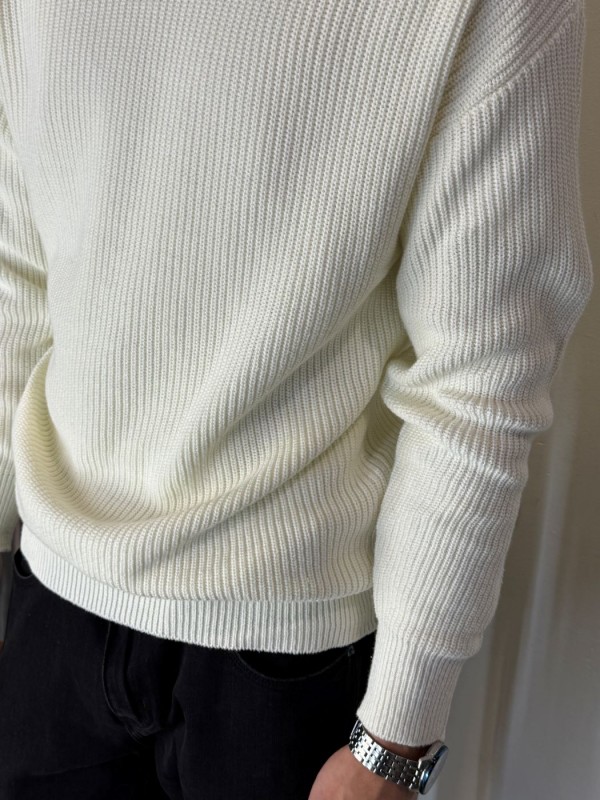 Чоловічий теплий в'язаний оверсайз гольф soft touch knitted  -  Зображення 15