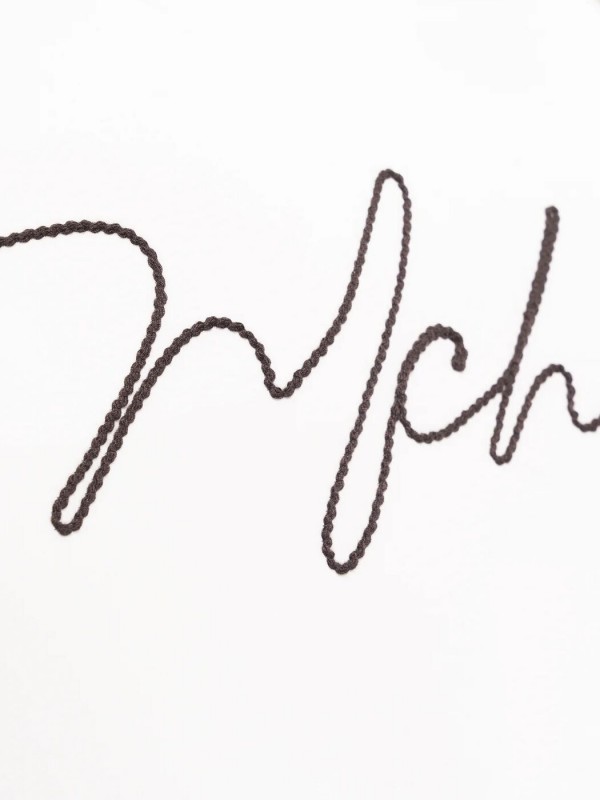 Чоловіча оверсайз футболка з декоративною вишивкою minimal signature  -  Зображення 3