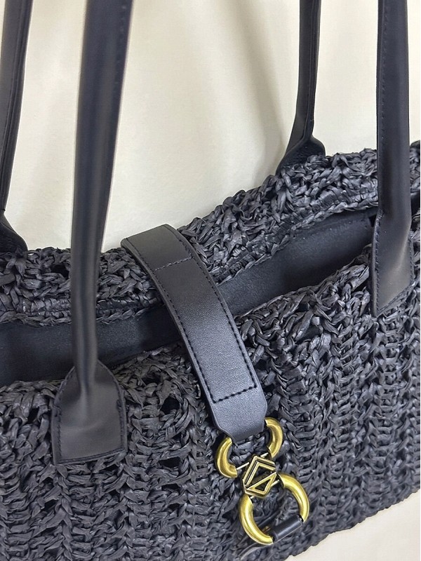 Плетена жіноча сумка з двома ручками black woven bag  -  Зображення 2