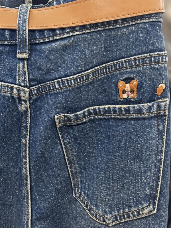 Жіночі прямі джинси straight-leg jeans  -  Зображення 2