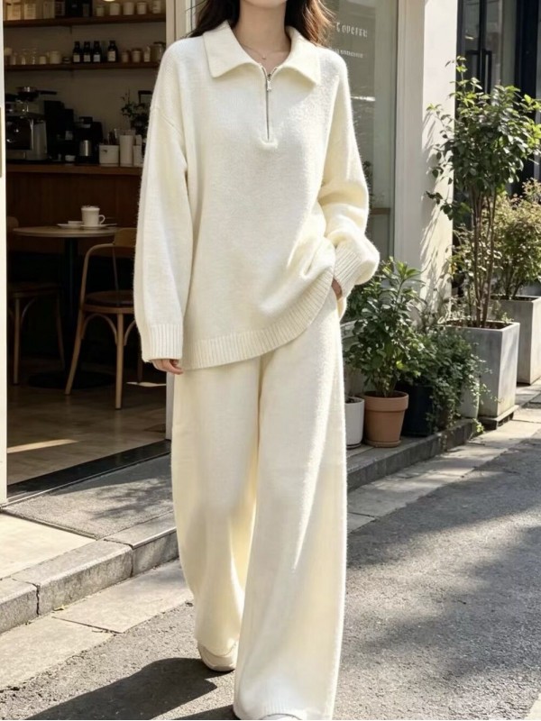 Жіночий трикотажний костюм soft wool suit  -  Зображення 1