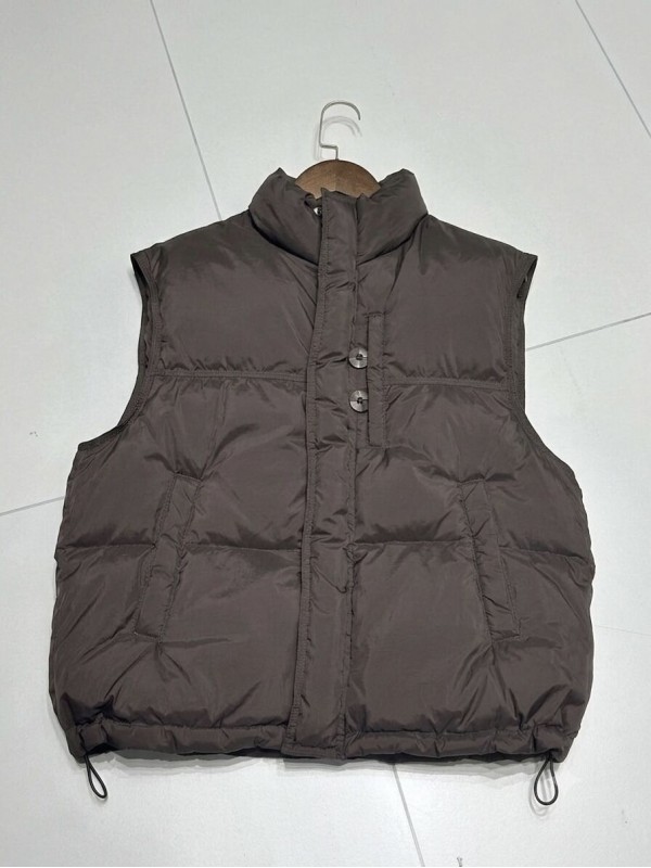 Тепла жіноча жилетка brown vest  -  Зображення 3