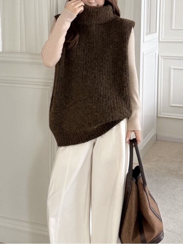 Стильна в'язана жилетка soft knitted vest  -  Зображення 1