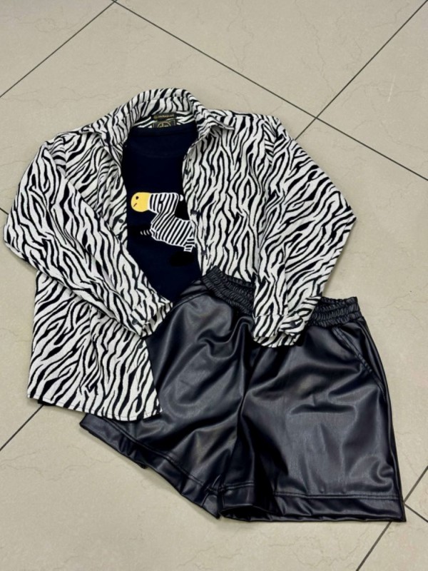 Сорочка анімалістичного забарвлення zebra