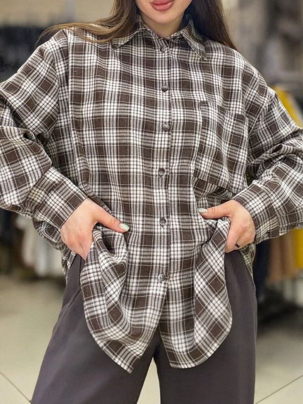 Коричнева сорочка у клітинку brown plaid shirt