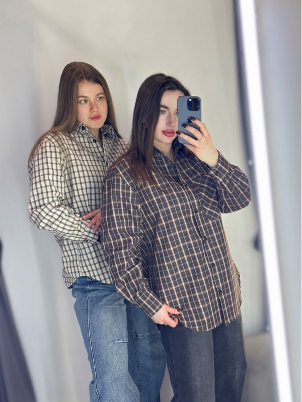Стильная рубашка в клеточку