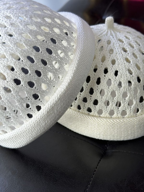 Женская вязаная ажурная шапка summer knitted hat   - Изображение 2