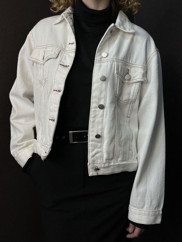 Стильная джинсовая куртка basic denim jacket  - Изображение 1