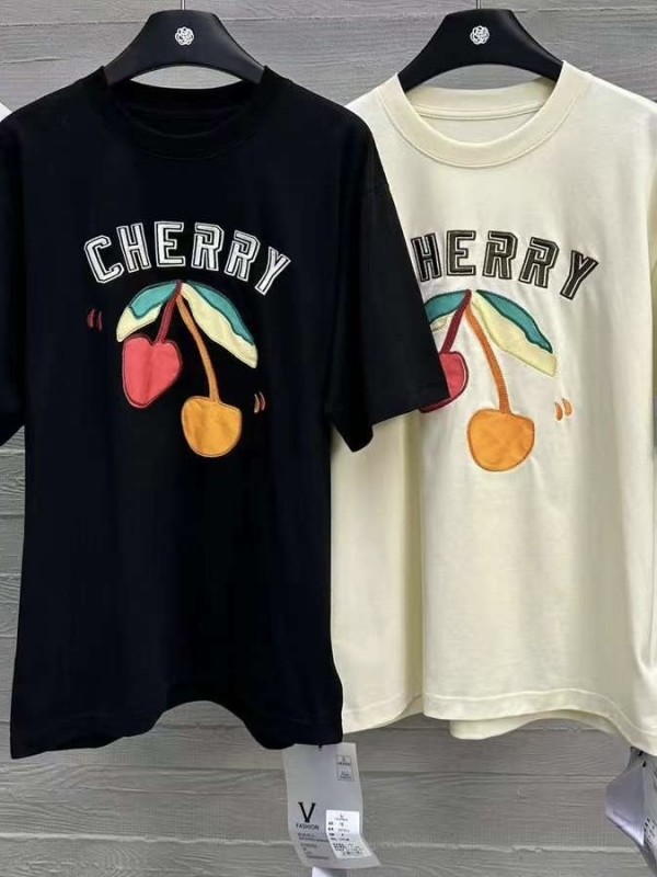 Женская футболка с вишнями cherry-print T-shirt  - Изображение 3