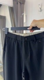 Базовые повседневные мужские штаны из вискозы mono balance