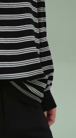 Джемпер смугастий з декоративною кишенею striped trend