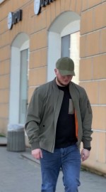 Бавовняний тонкий бомбер на підкладці