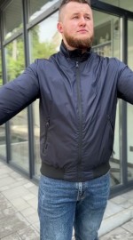Бомбер базовий великих розмірів з коміром-стійкою 