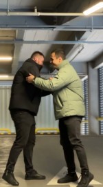 Стильний пуффер з натуральним пухом