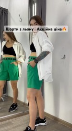 Яркие женские шорты из льна