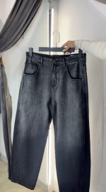 Джинси вільного крою з ефектом потертості stone fade 