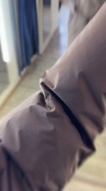 Пуховик однотонный с капюшоном trendy-down