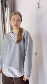 Світшот зі смугастими вставками 