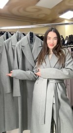 Классическое длинное пальто прямого кроя с поясом