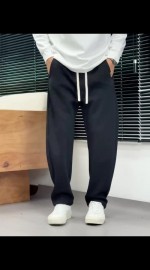 Базовые спортивные штаны прямого силуэта с шнурком straight fit