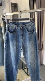 Стильные мужские джинсы свободного кроя в стиле street freedom