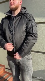 Бомбер теплий зимовий зі вставкою з капюшоном